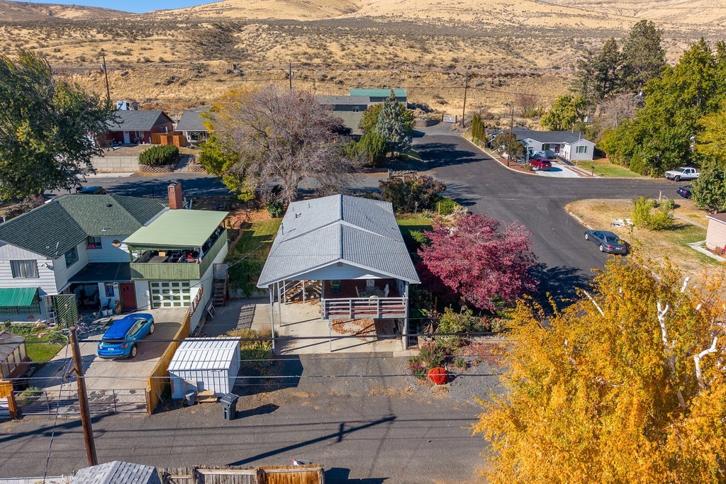 Photo of 348 14th Avenue SW, Ephrata, WA 98823 (MLS # 2598054)