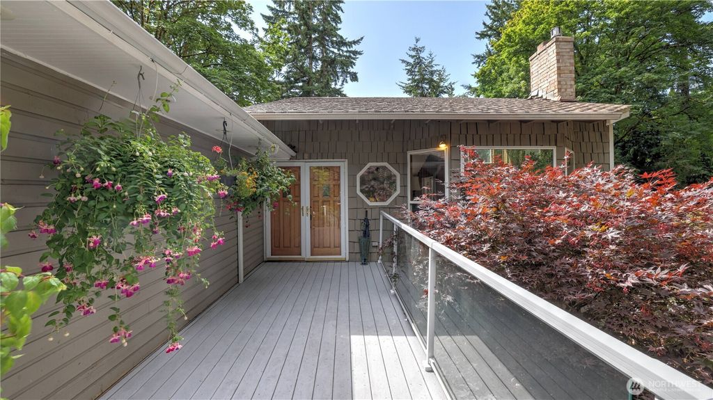 Photo of 12350 SE 96th Place, Renton, WA 98056 (MLS # 2396912)