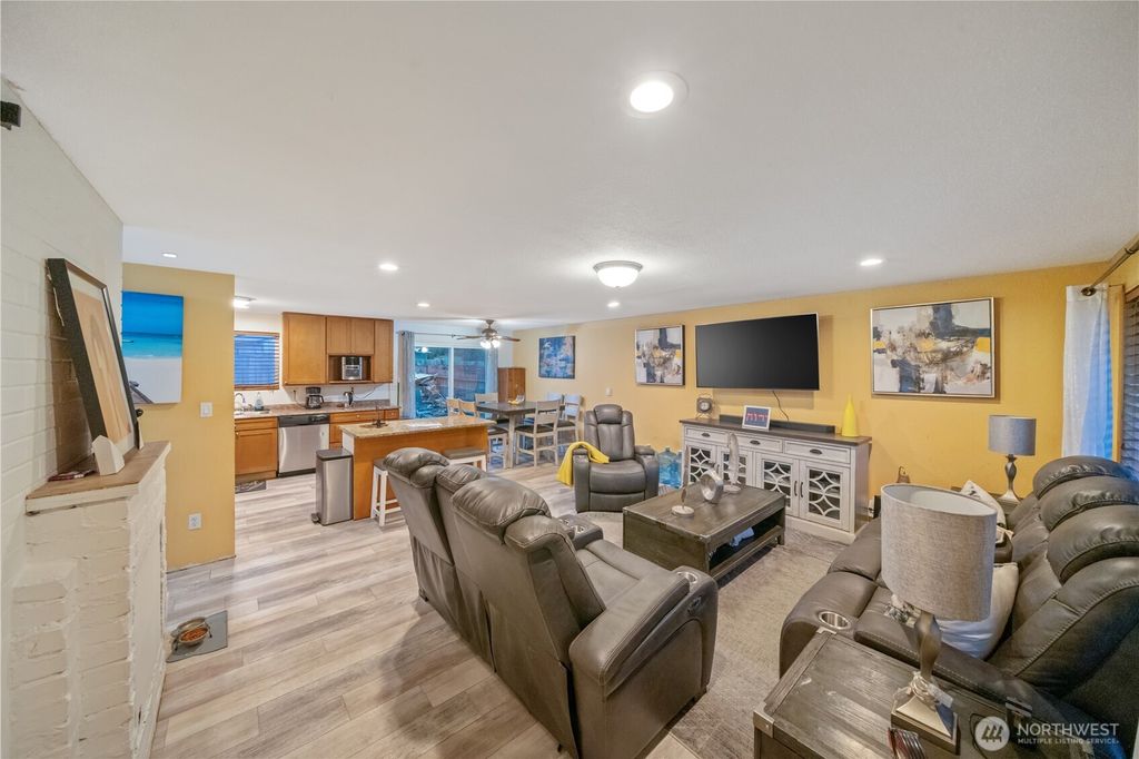 Photo of 20827 59th Place W, Lynnwood, WA 98036 (MLS # 2457711)