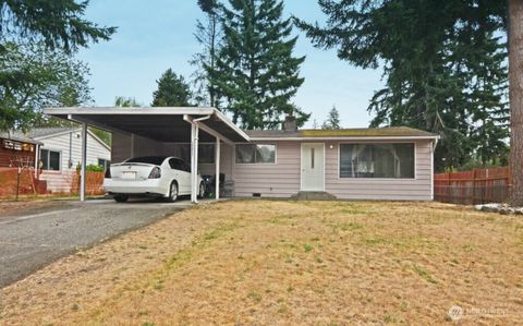 Photo of 20827 59th Place W, Lynnwood, WA 98036 (MLS # 2457711)