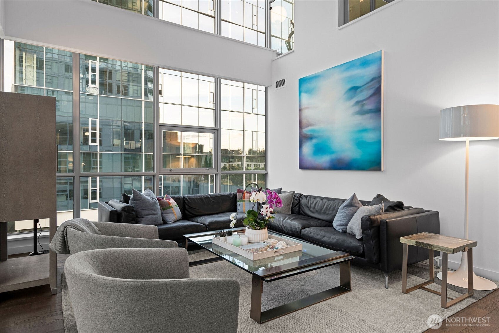 188 Bellevue Way NE 411