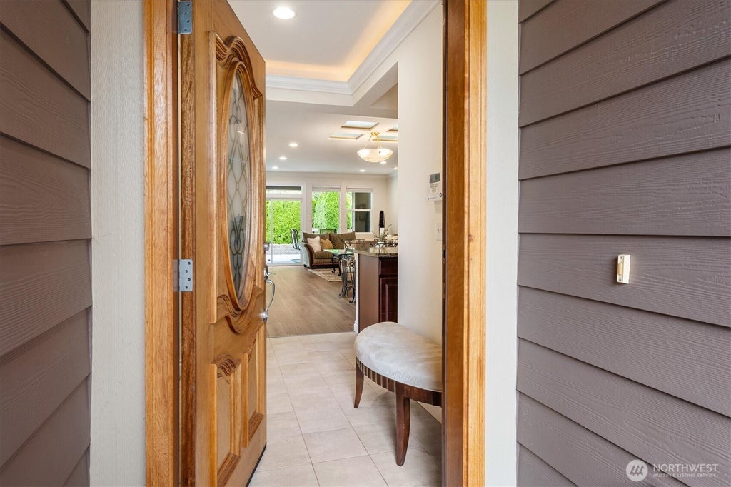 Photo of 13864 231st Lane NE, Redmond, WA 98053 (MLS # 2585730)
