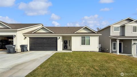 Photo of 5419 Remington Drive, Pasco, WA 99301 (MLS # 2489058)