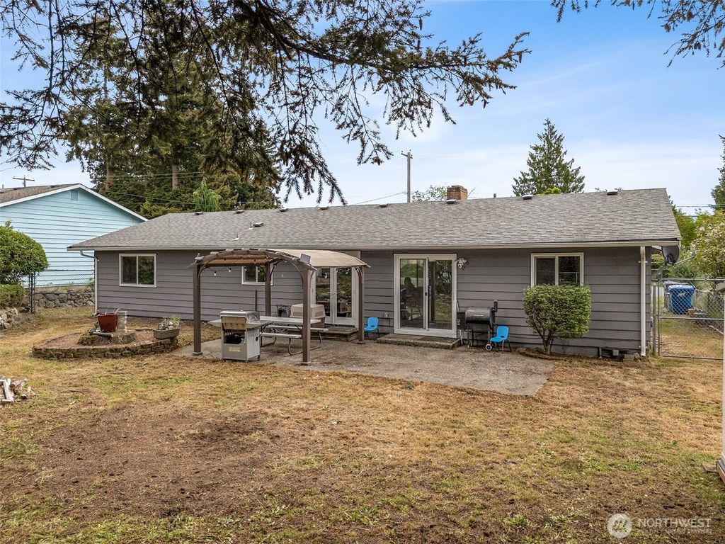 Photo of 29425 34th Avenue S, Auburn, WA 98001 (MLS # 2522188)