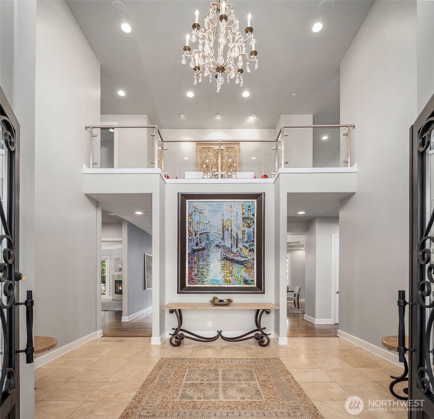 2 Crescent Key SE