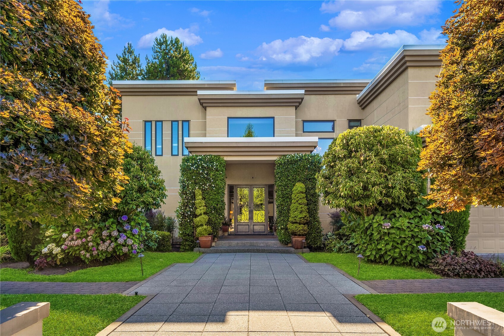 2 Crescent Key SE