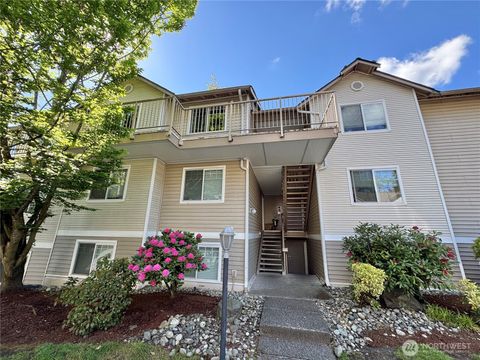 Photo of 11527 HWY99 #D 303, Everett, WA 98204 (MLS # 2527748)