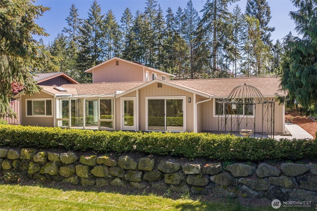 Photo of 113 Hogans Vista VIS, Sequim, WA 98382 (MLS # 2518372)