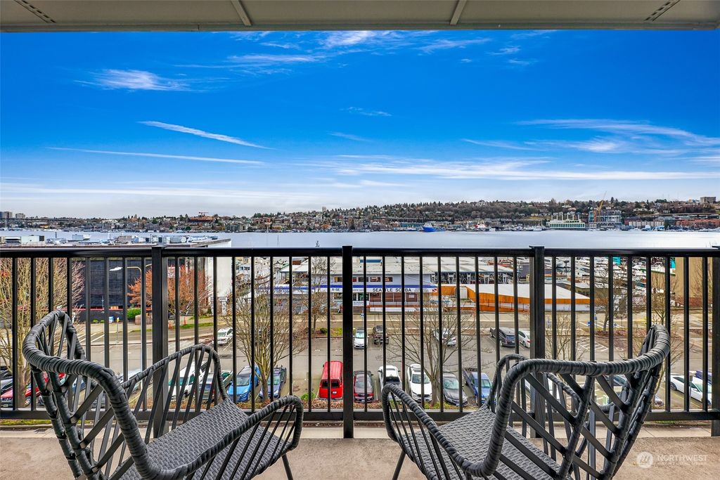 Photo of 2001 Westlake Avenue N #34, Seattle, WA 98109 (MLS # 2035242)