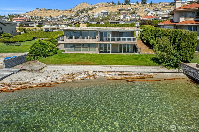 67 Shoreline Lane