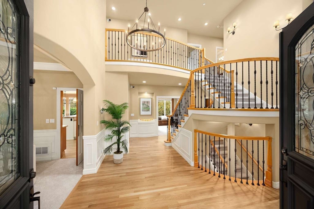 Photo of 14716 SE 83rd Place, Newcastle, WA 98059 (MLS # 2599048)