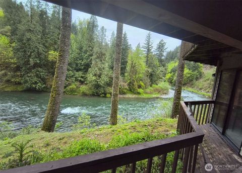 Photo of 2727 Kalama River Road, Kalama, WA 98625 (MLS # 2522912)