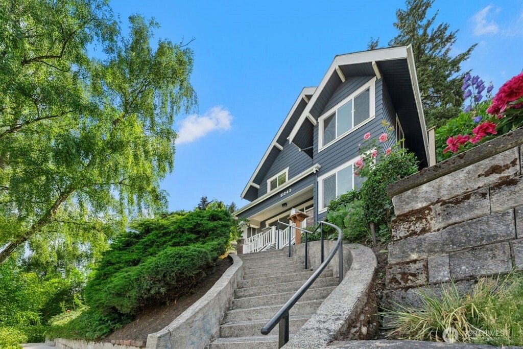 Photo of 5243 19th Avenue NE, Seattle, WA 98105 (MLS # 2522035)
