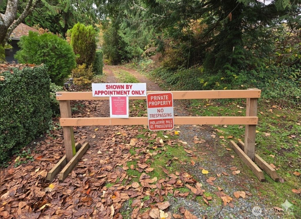 Photo of 10415 Slater Avenue NE, Kirkland, WA 98033 (MLS # 2453911)