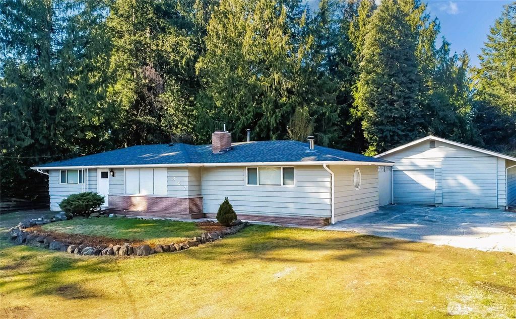 Photo of 1322 SW Dash Point Road, Federal Way, WA 98023 (MLS # 2319924)