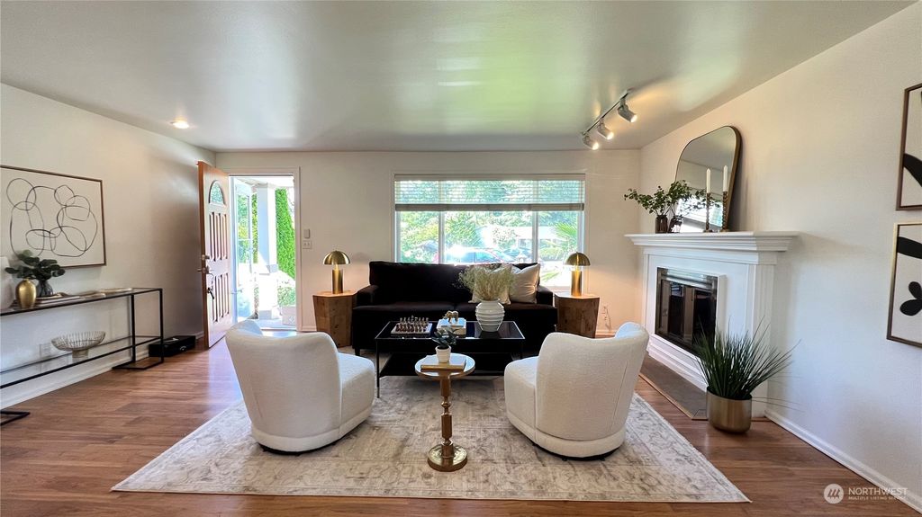 Photo of 11413 SE 86th Street, Newcastle, WA 98056 (MLS # 2133764)