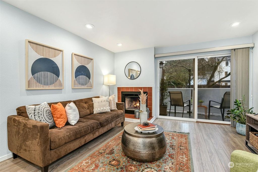 Photo of 8800 20th Avenue NE #B206, Seattle, WA 98115 (MLS # 2215091)