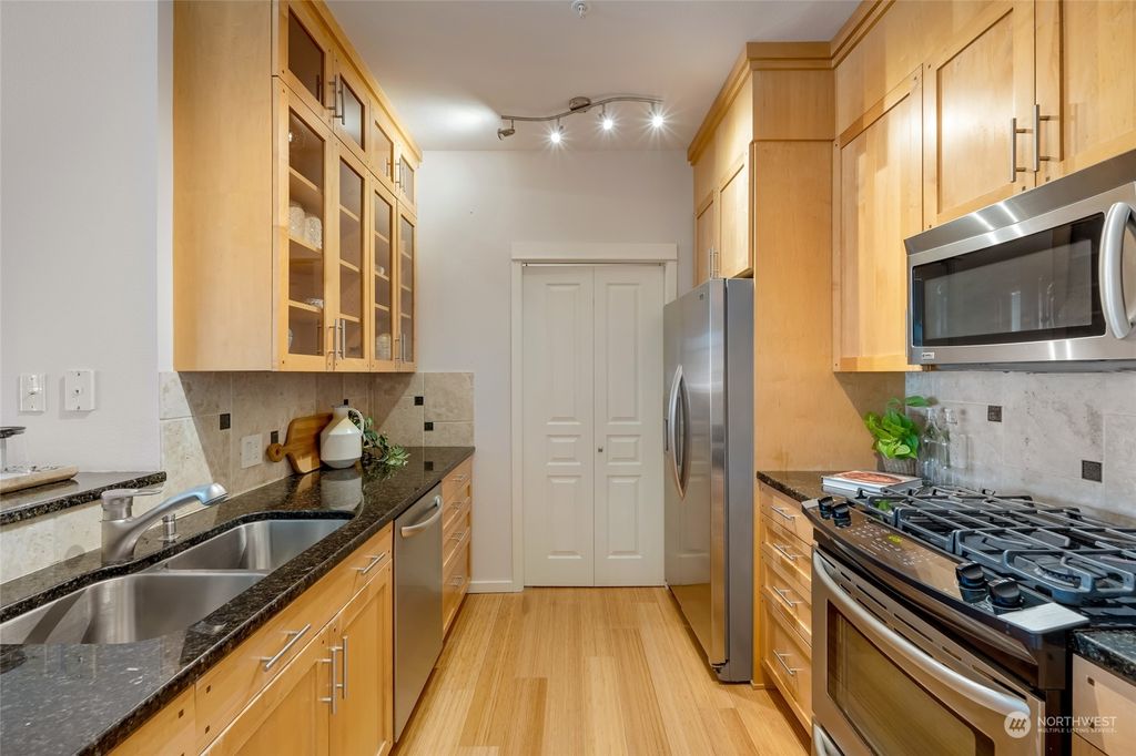 Photo of 108 2nd Avenue S #406, Kirkland, WA 98033 (MLS # 2321303)