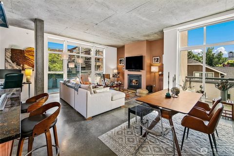 125 E Lynn Street Unit 205, Seattle, WA 98102 - MLS#: 2370959