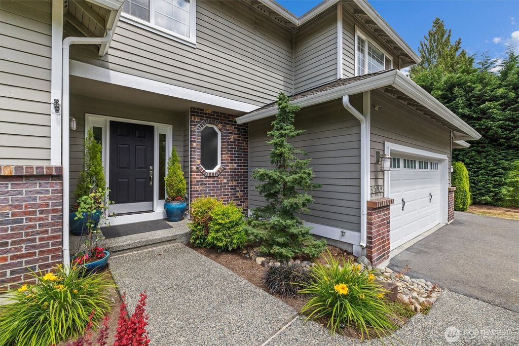Photo of 21302 NE 186th Street, Woodinville, WA 98077 (MLS # 2398459)