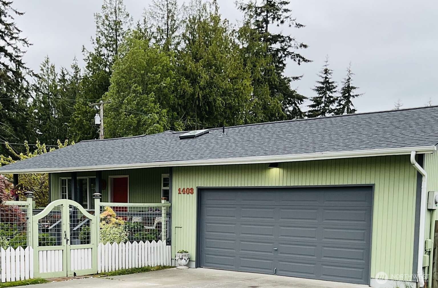 1403 Thomas Street