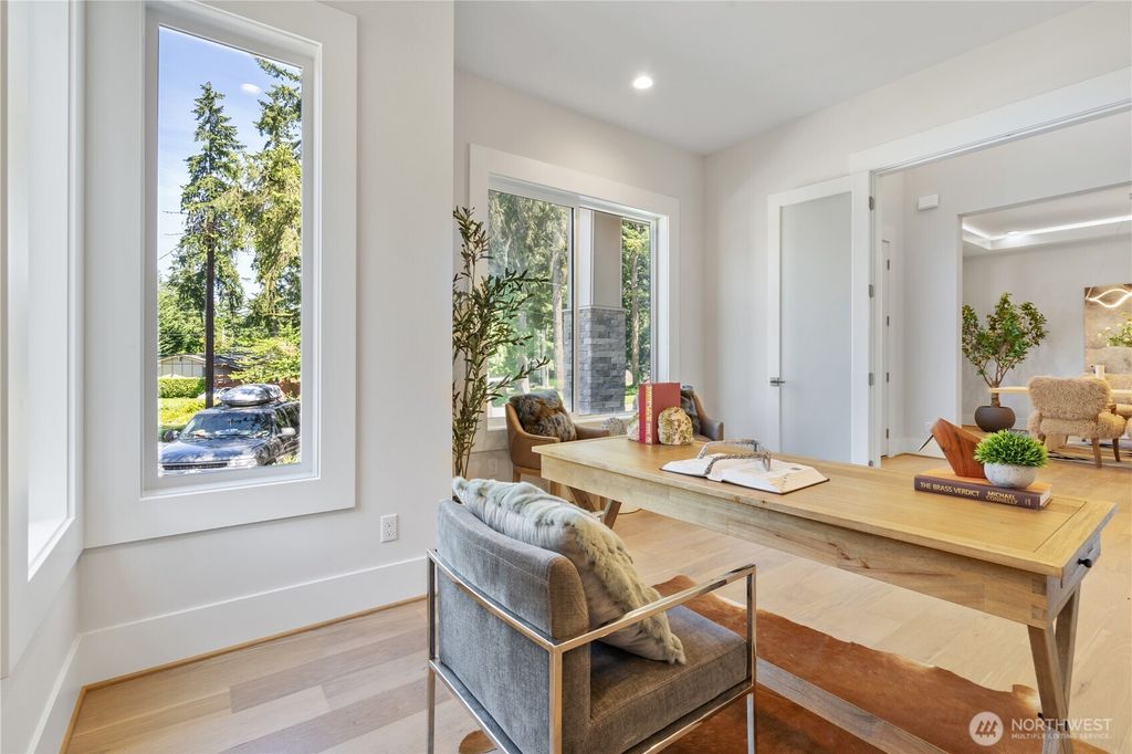 Photo of 14511 SE 21st Pl Pl, Bellevue, WA 98007 (MLS # 2382515)