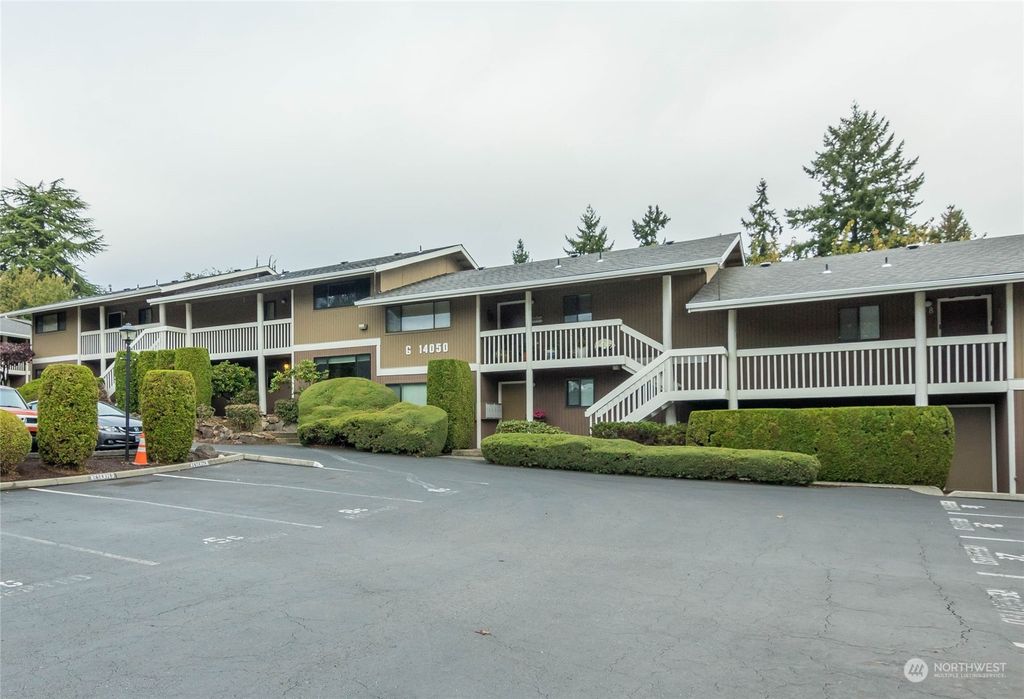 Photo of 14050 SE 17th Place #G2, Bellevue, WA 98007 (MLS # 2210480)