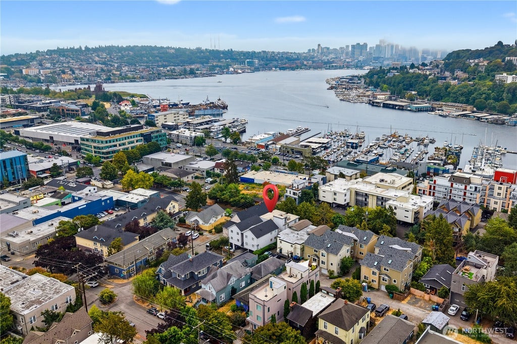 Photo of 952 N 35th Street #102, Seattle, WA 98103 (MLS # 2584380)