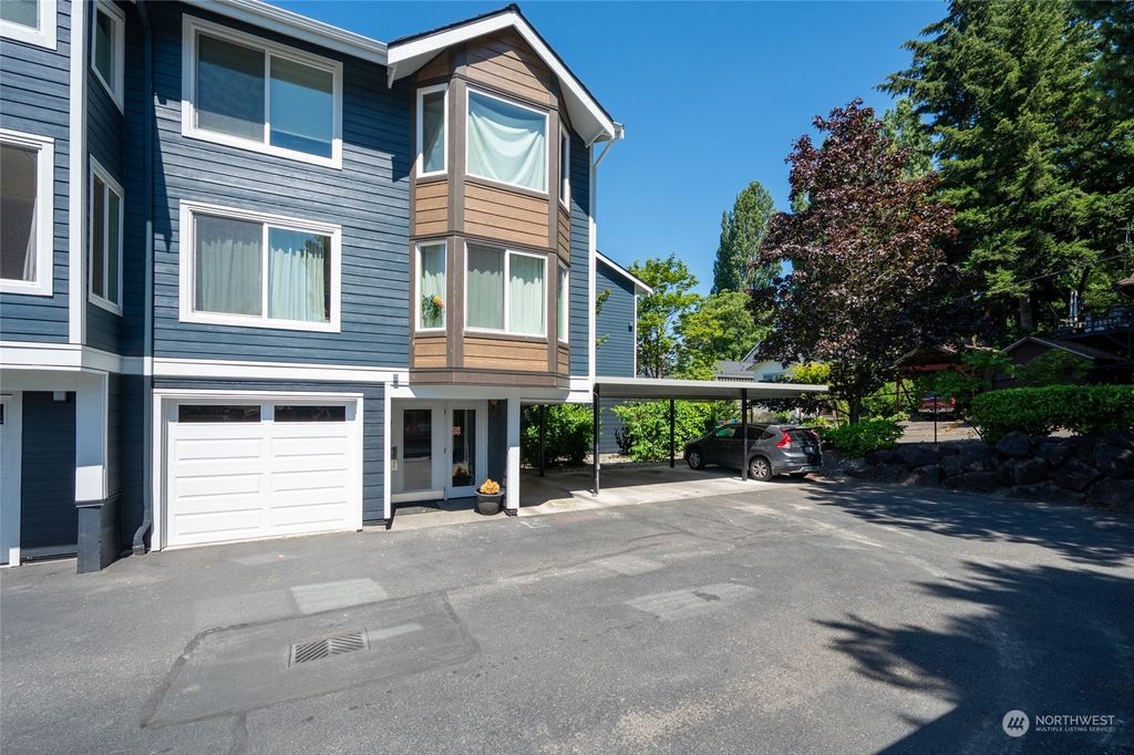 Photo of 150 NE 95th Street #405, Seattle, WA 98115 (MLS # 2266004)