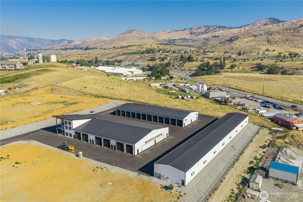 Photo of 73 E Shop Avenue #B-2, Chelan, WA 98816 (MLS # 2577037)