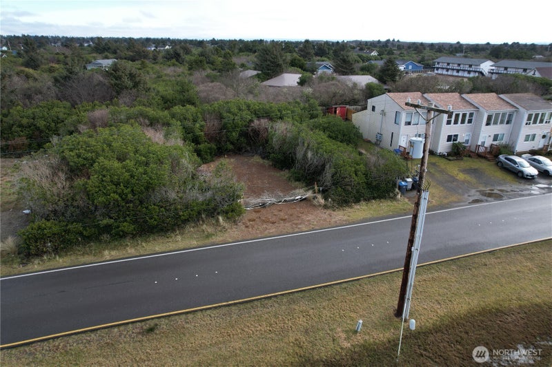 942 Ocean Shores Boulevard SW