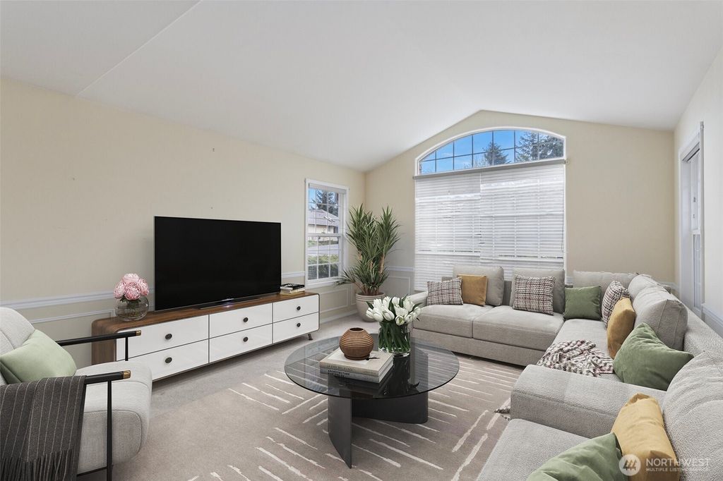 Photo of 4109 125th PL SE Pl, Everett, WA 98208 (MLS # 2357976)