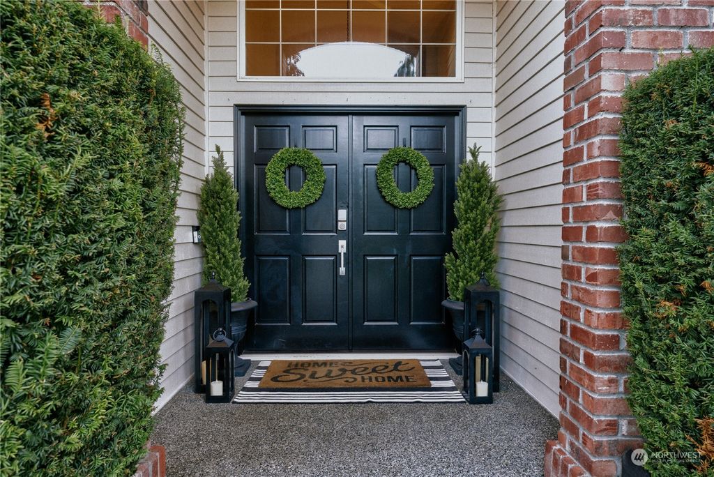 Photo of 13537 42nd Court W, Mukilteo, WA 98275 (MLS # 2146997)