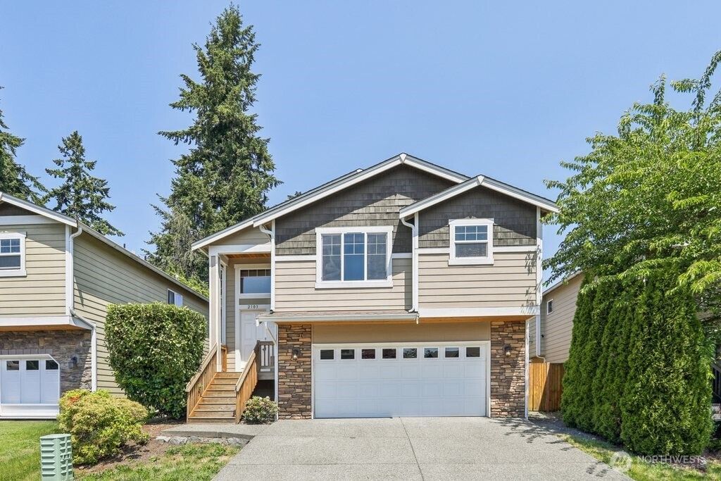 Photo of 2103 131st Place SW, Everett, WA 98204 (MLS # 2385687)