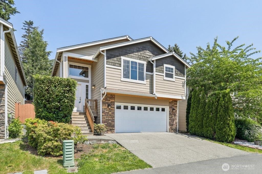 Photo of 2103 131st Place SW, Everett, WA 98204 (MLS # 2385687)