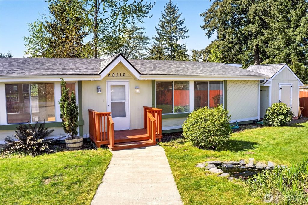 Photo of 22110 Cedarview Drive E, Bonney Lake, WA 98391 (MLS # 2516904)
