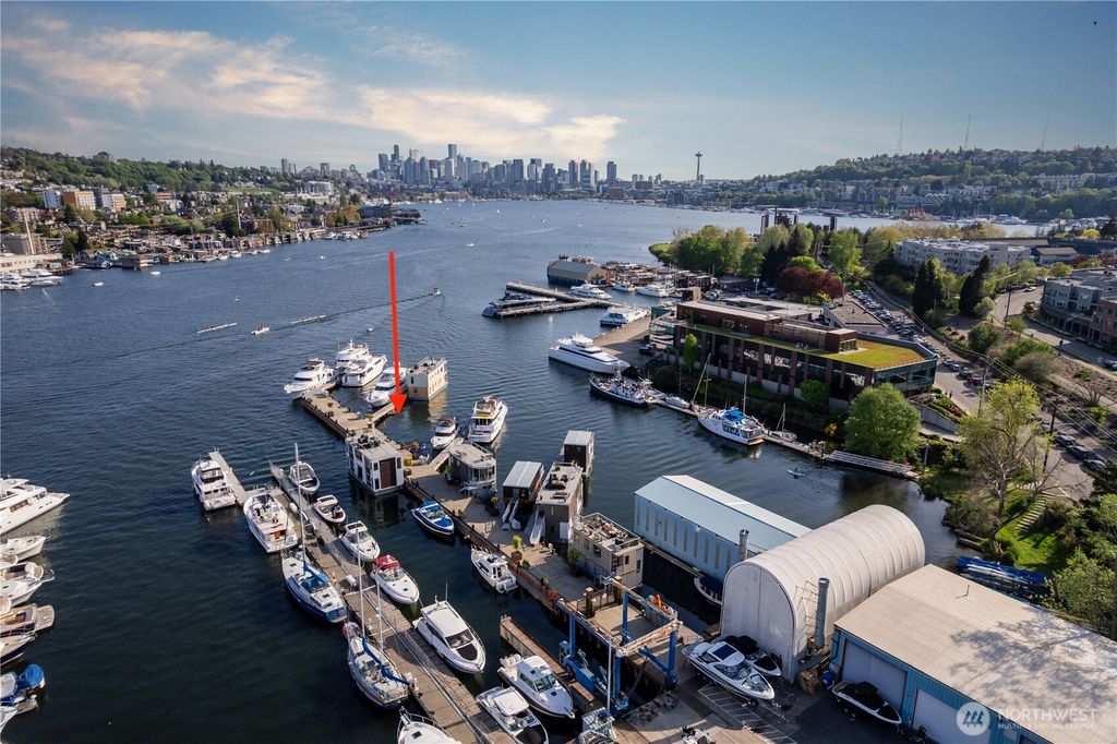 Photo of 2309 N Northlake Way #12, Seattle, WA 98103 (MLS # 2413191)