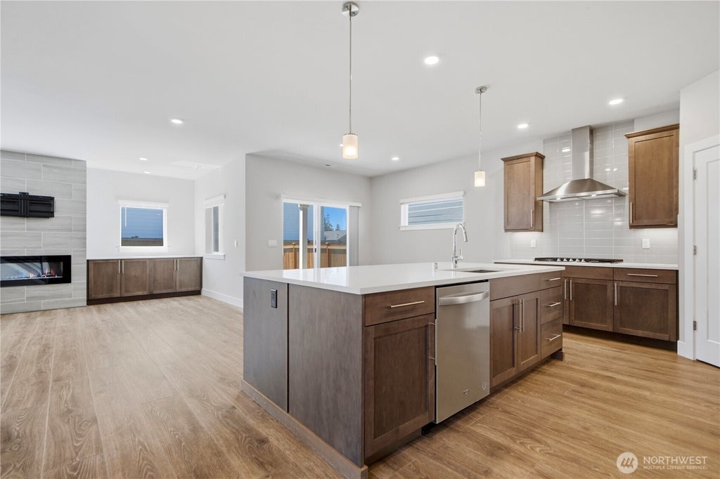 Photo of 6302 SW 206th Pl Pl, Lynnwood, WA 98036 (MLS # 2539284)