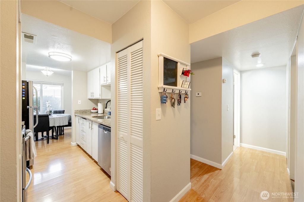 Photo of 323 75th Street SE #A-14, Everett, WA 98203 (MLS # 2455036)