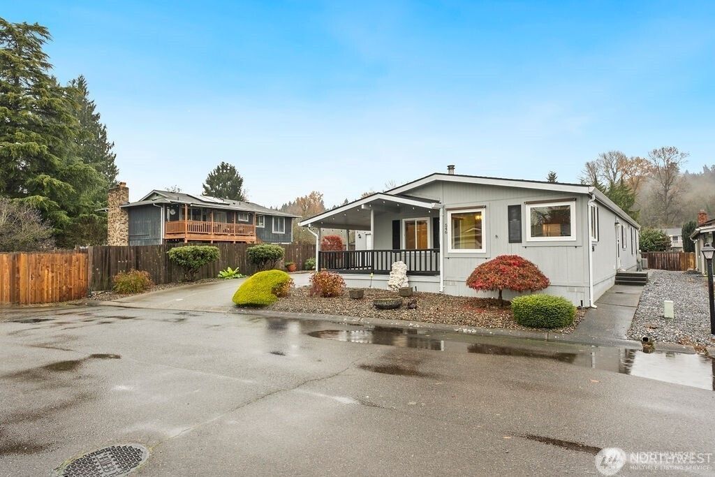 Photo of 1402 22nd Street NE #546, Auburn, WA 98002 (MLS # 2557774)