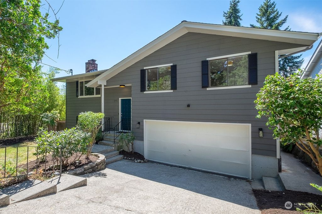 Photo of 18429 12th Avenue NE, Shoreline, WA 98155 (MLS # 2143374)