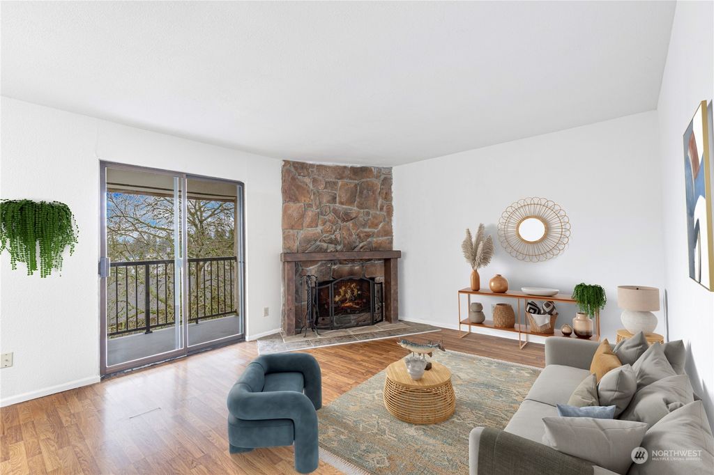 Photo of 12515 NE 145th Place #D120, Kirkland, WA 98034 (MLS # 2055091)