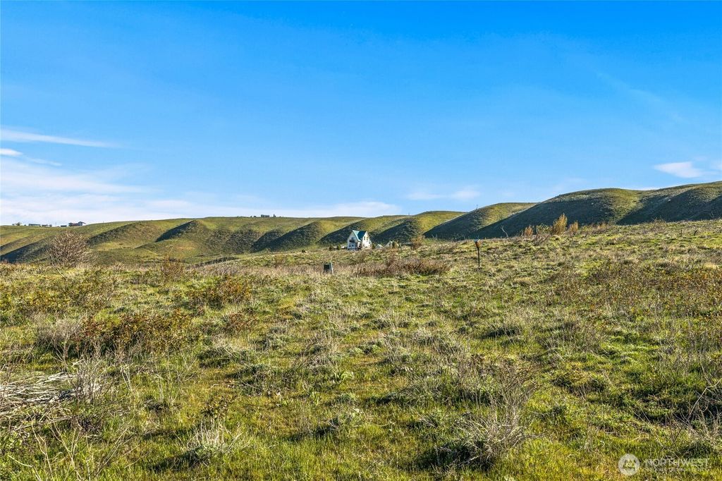 Photo of 1 Lot 9 Ellensburg Ranches Road, Ellensburg, WA 98926 (MLS # 2505547)