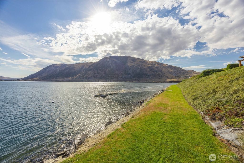 listing image 9364852972174302671