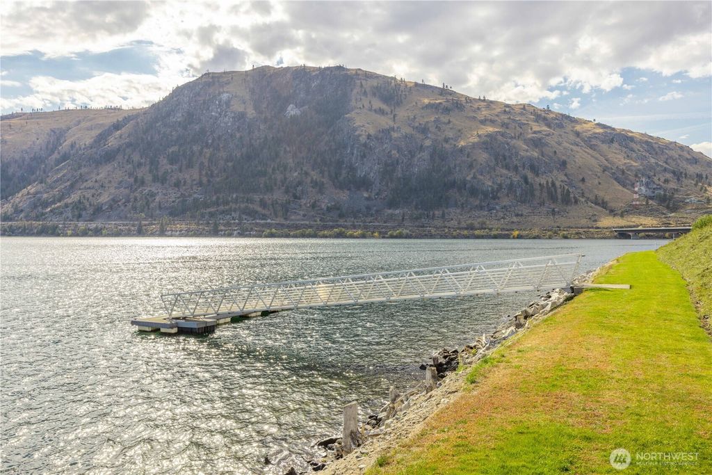 listing image 9365001951779497349