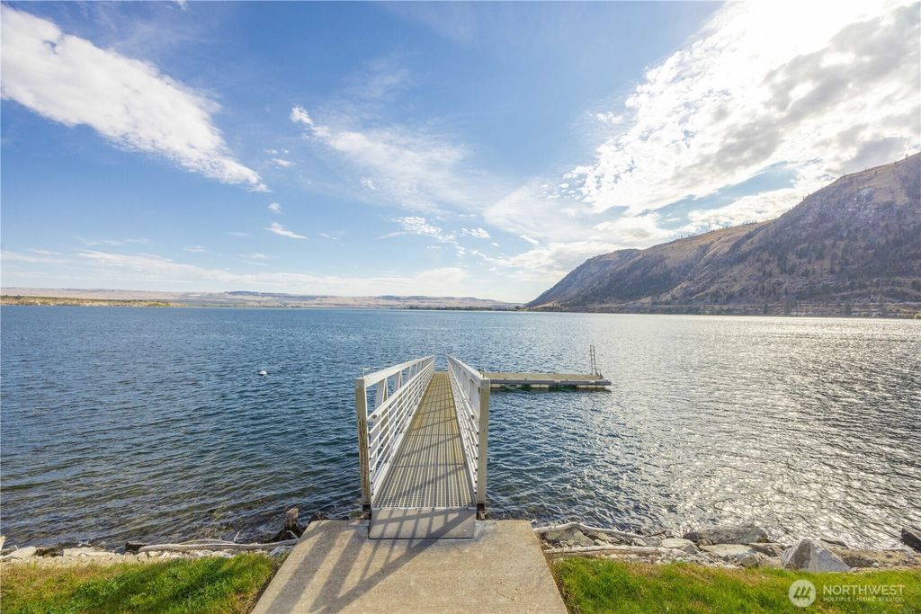 listing image 9368445603911848025