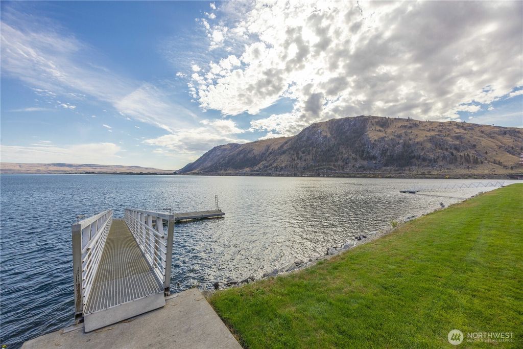 listing image 9367102294440165670