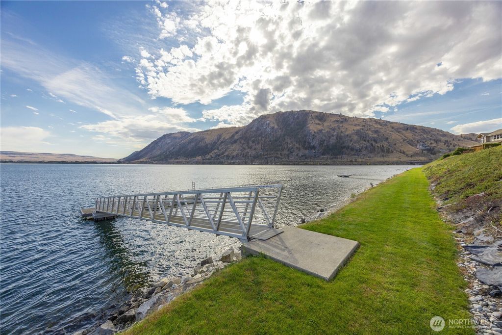 listing image 9360524772306362061