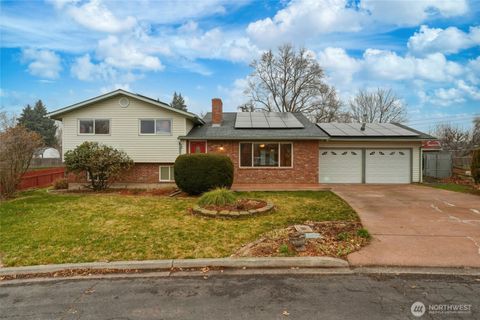 Photo of 934 Shasta Drive, Walla Walla, WA 99362 (MLS # 2403498)