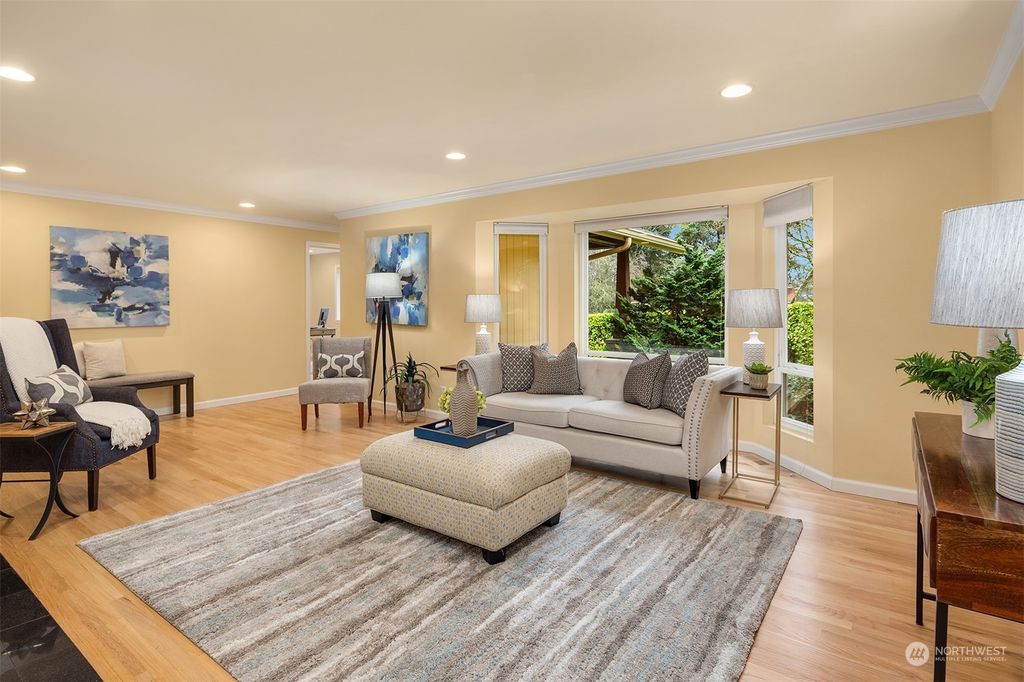 Photo of 2107 109th Avenue SE, Bellevue, WA 98004 (MLS # 2193803)